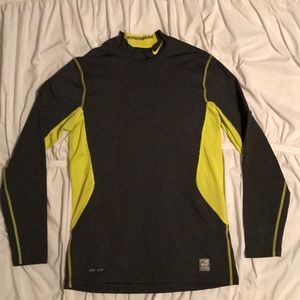 Nike Pro Combat vented compression top Sz: Medium